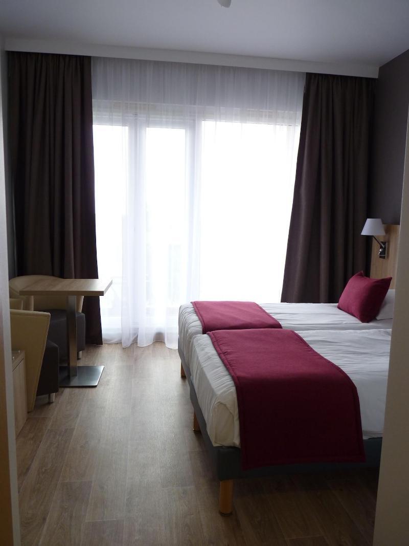 Logis Hotel Notre-Dame De Bonne Fontaine Danne-et-Quatre-Vents Zewnętrze zdjęcie