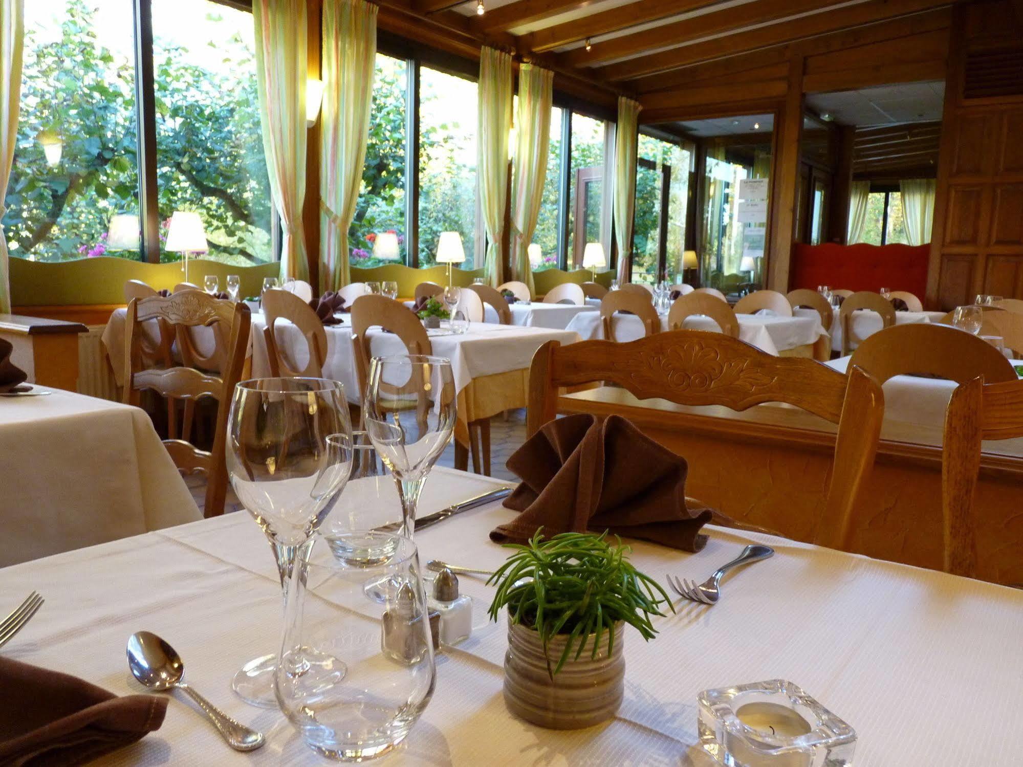 Logis Hotel Notre-Dame De Bonne Fontaine Danne-et-Quatre-Vents Zewnętrze zdjęcie